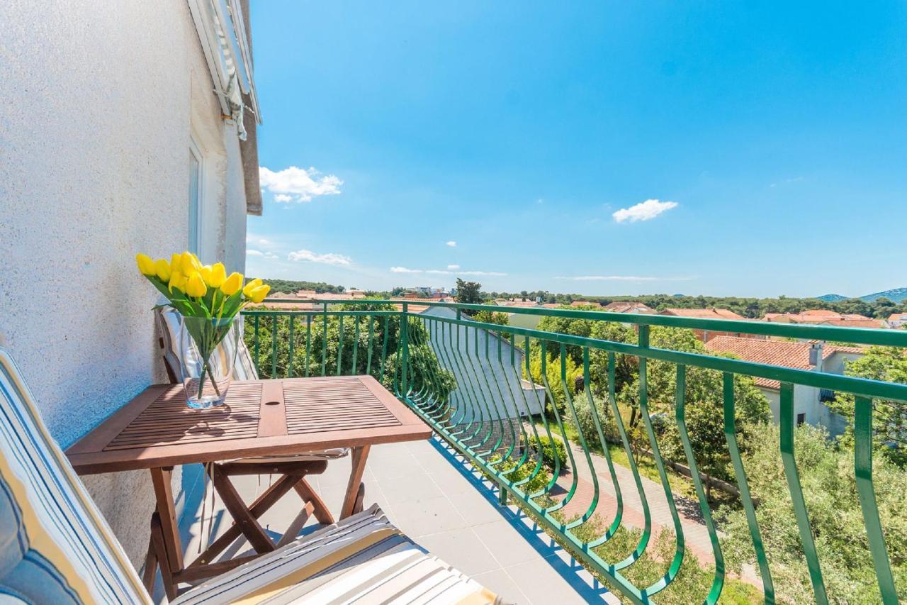 Apartment Lucija Биоград-на-Мору Экстерьер фото